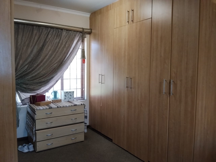 To Let 3 Bedroom Property for Rent in Cashan North West